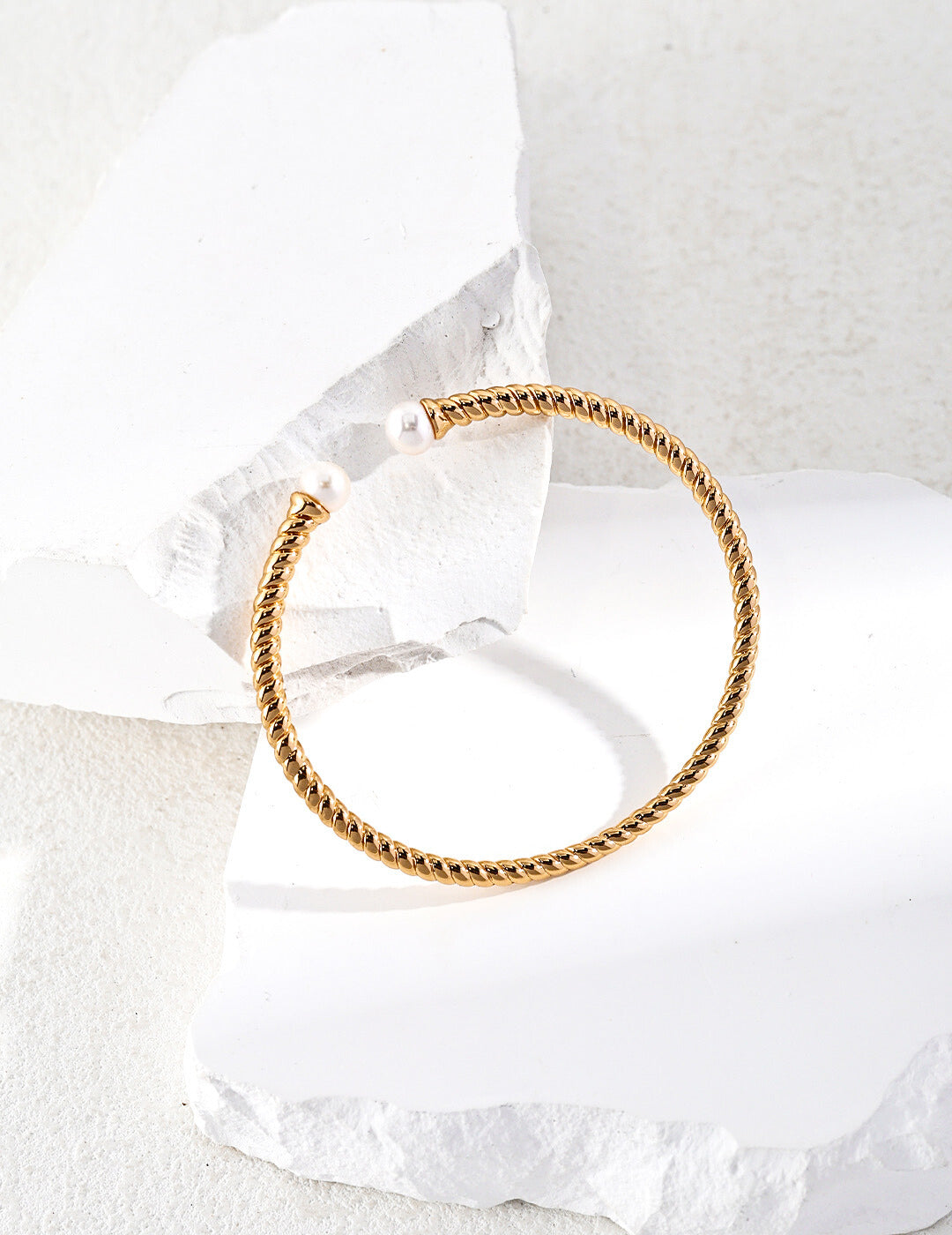 Classic Golden Pearl Bangle