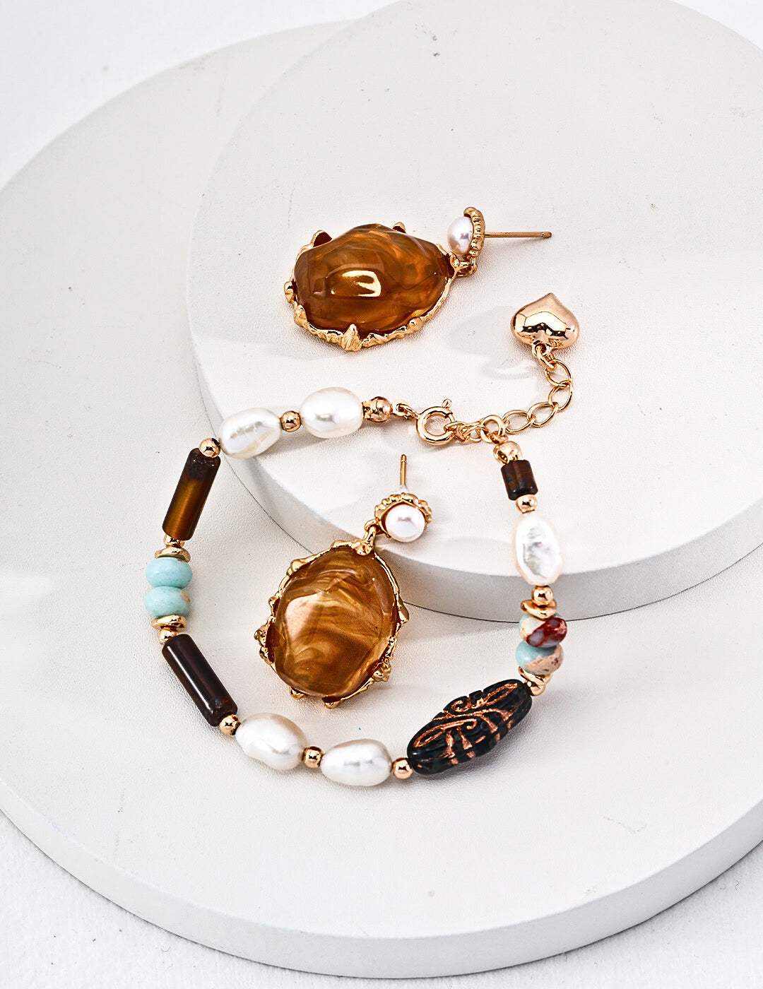 Gold Vintage Pearl & Resin Stone Drop Earrings