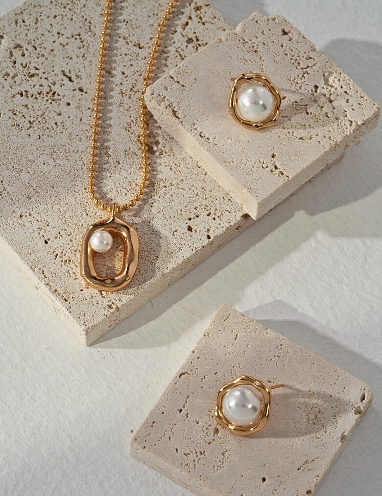 Timeless Pearl Stud Earrings