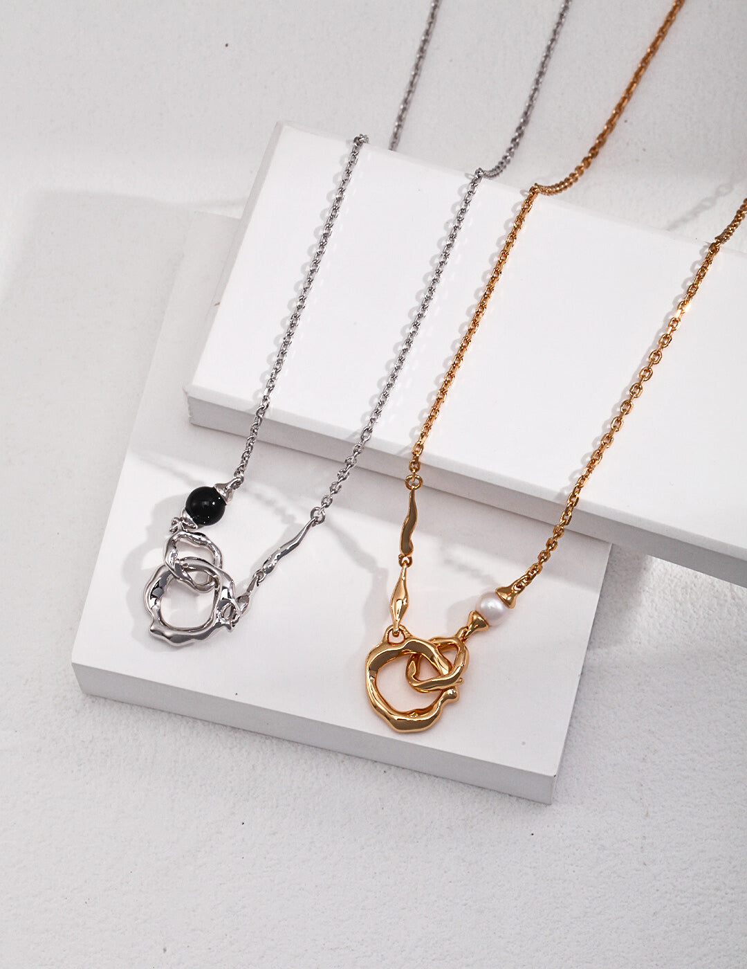 Minimalist Classic Double Ring Natural Pearl Necklace